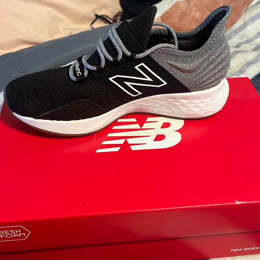 New balance womens sneakers- Brand new
